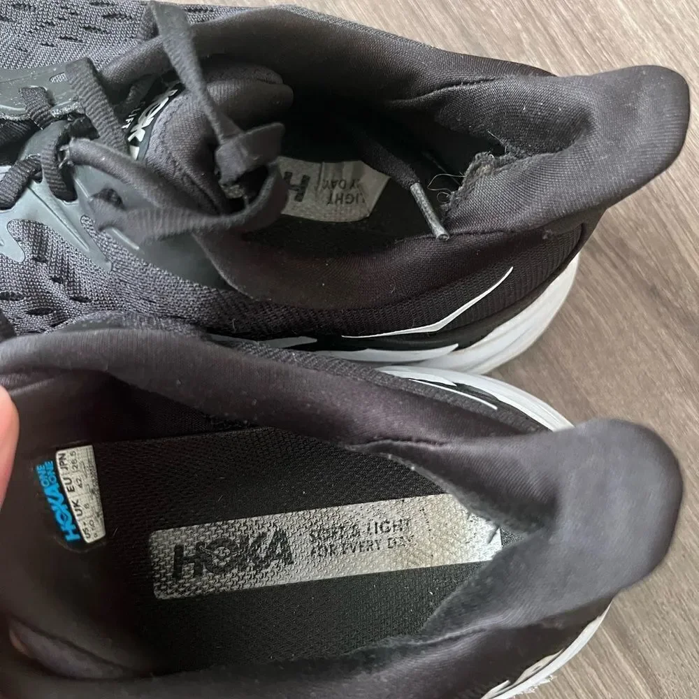 Hoka One One Clifton 8 Black White Women Shoes size 9.5D